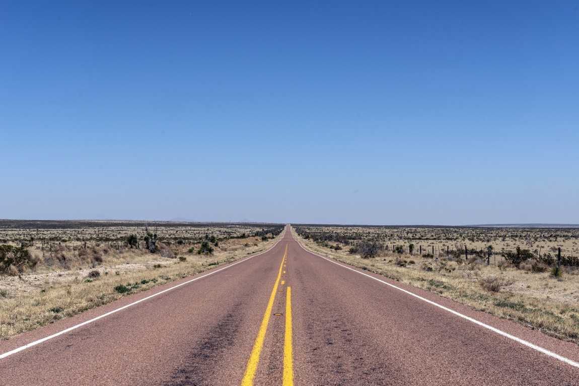 road-808167_1920.jpg