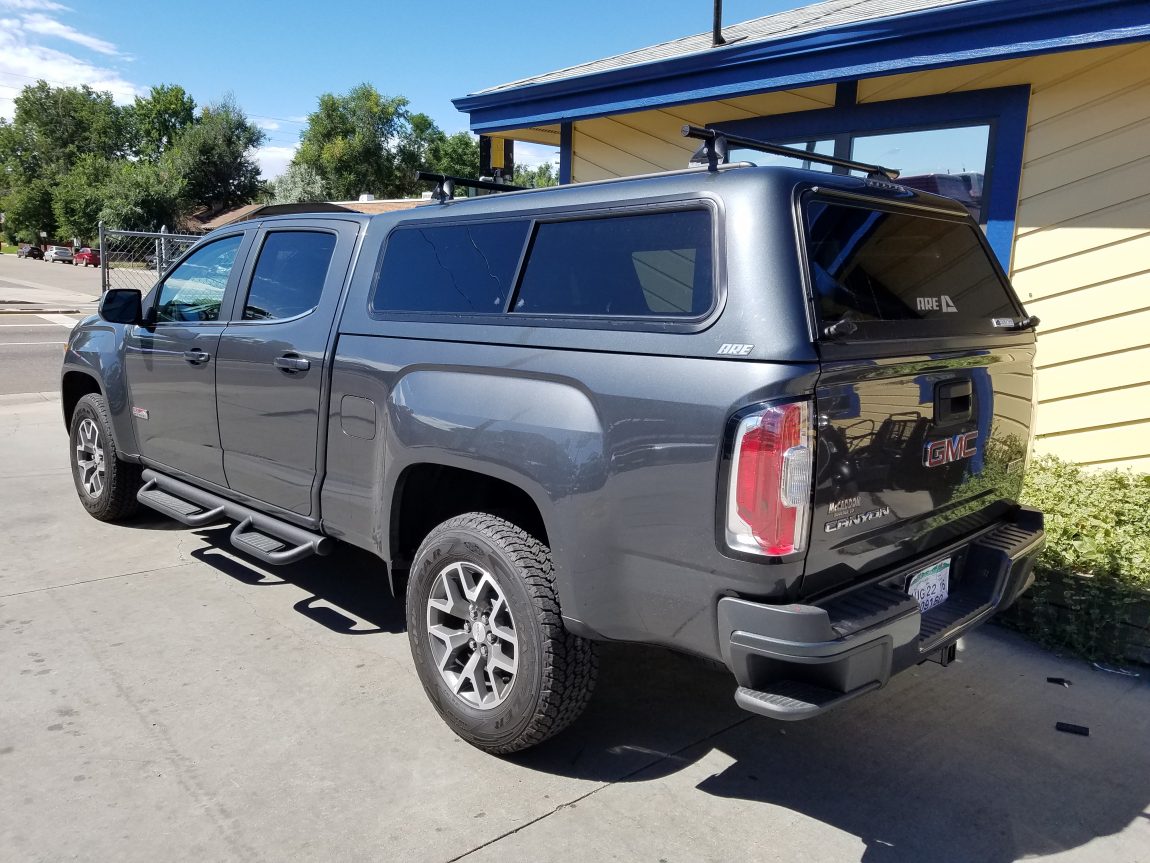 2016-GMC-Canyon-ARE-V-Series-Yakima.jpg