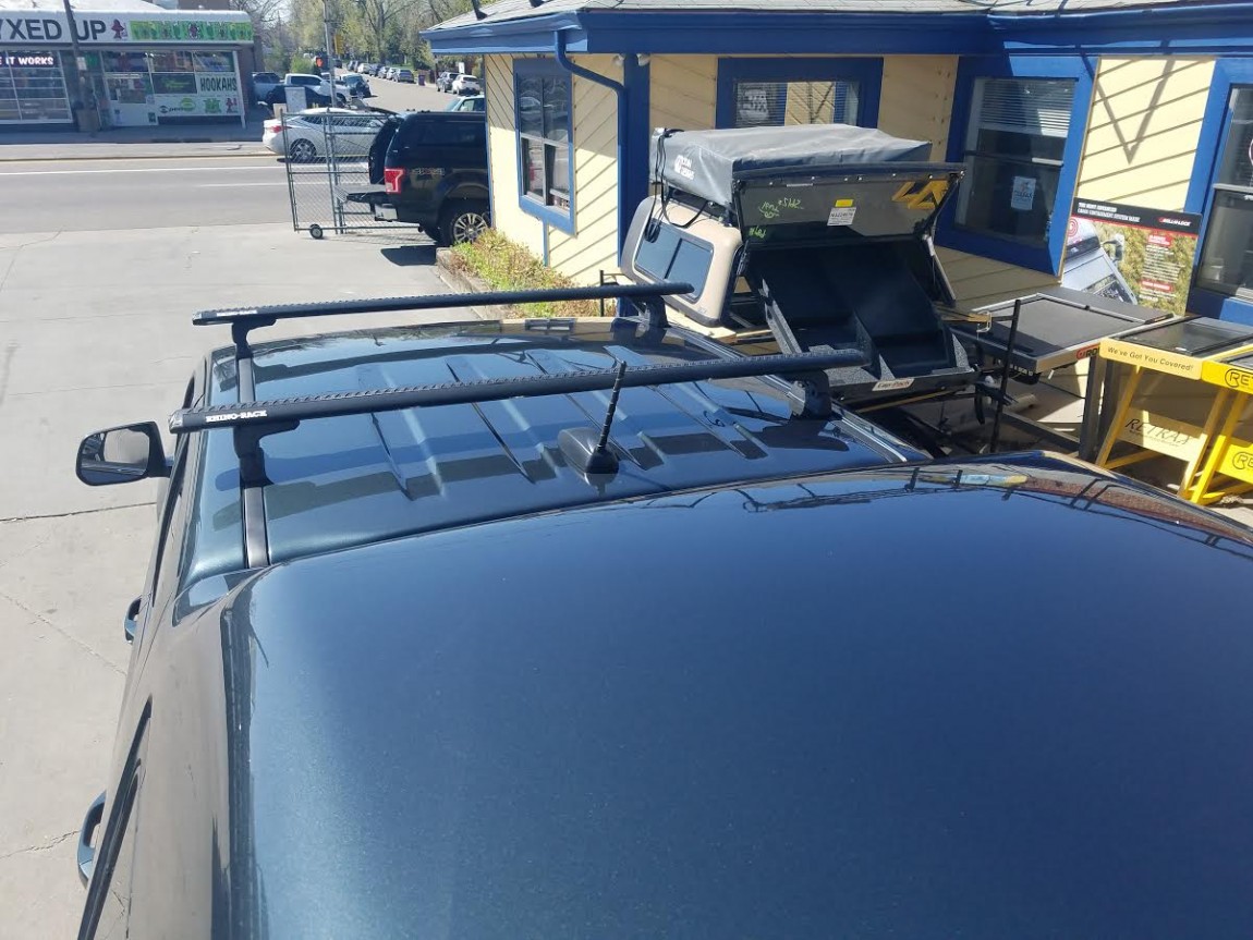 Rhino-Rack-Ditch-Mount-Chevy-Colorado.jpg