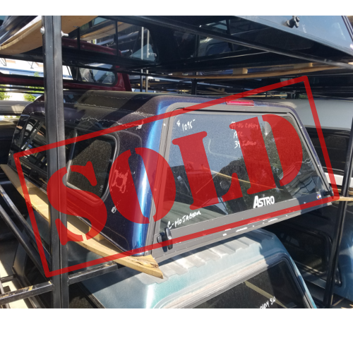 sold-used-99-06-chevy-truck-topper-blue.png
