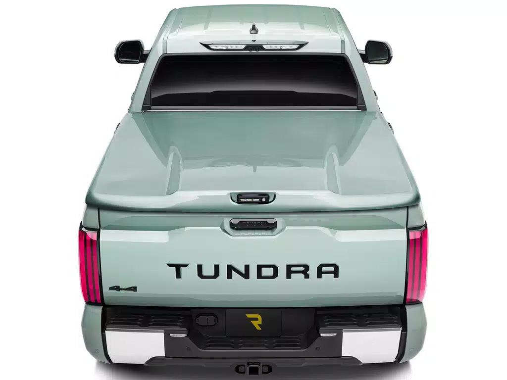 realtruck-one-piece-tonneau-closed.jpg